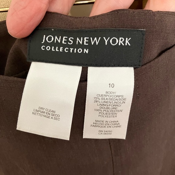 Jones New York 3pc Silk/Linen 3pc Pantsuit w/Shell - Picture 6 of 8
